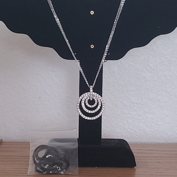 Y2K Contemporary StylePave Circle Pendant Set - Picture 1 of 12